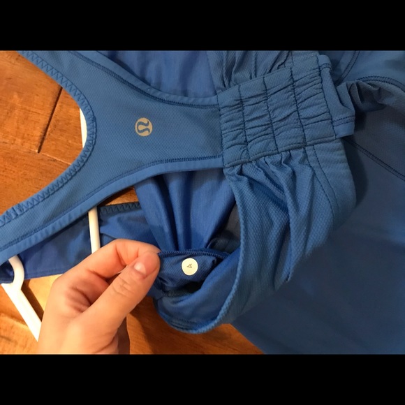 Lululemon top with built in bra in blue - Picture 3 of 3